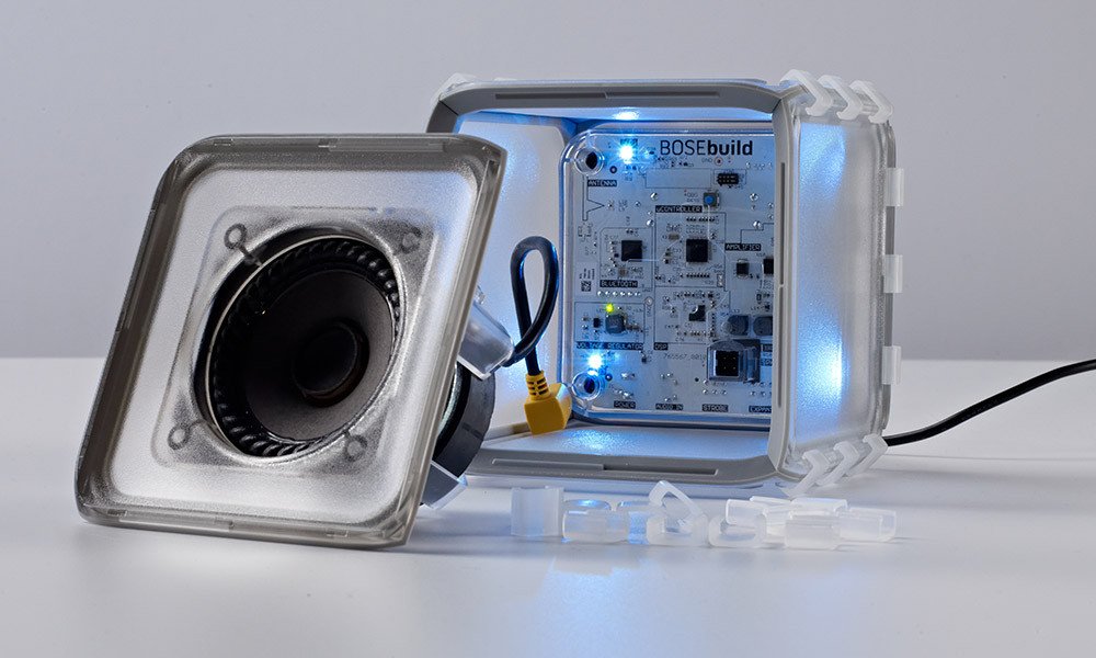 BOSEbuild Speaker Cube zvučnik