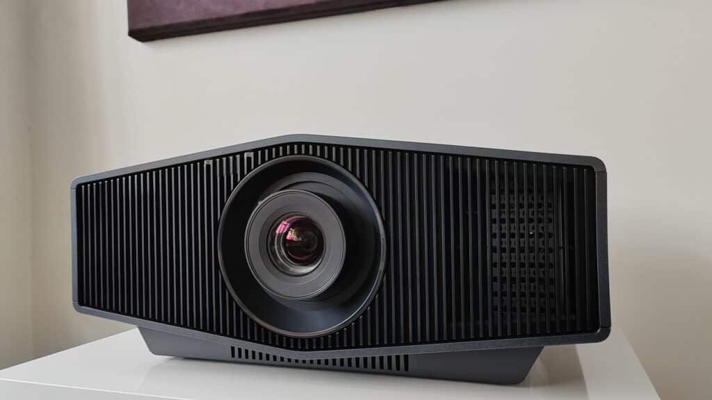 Sony Bravia Projector 7: Kinematografsko iskustvo za zahtevne korisnike