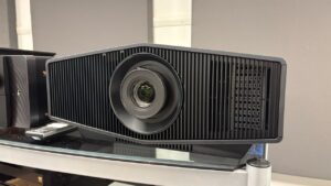 Sony 4K laserski projektor na rekordno niskoj ceni - Šta to znači za srpsko tržište?
